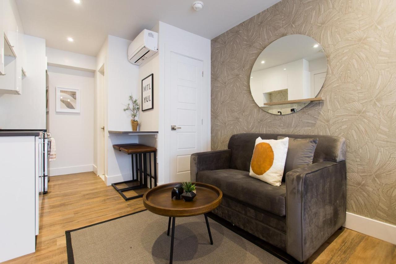 Blue Oasis Studio With Full Kitchen And Bath By Den Stays Montréal Extérieur photo